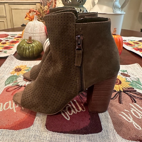 Jessica Simpson Booties size 7.5m - Picture 5 of 5